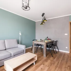 Serbska 2 Miejsca Parkingowe By Renters Apartament Poznań